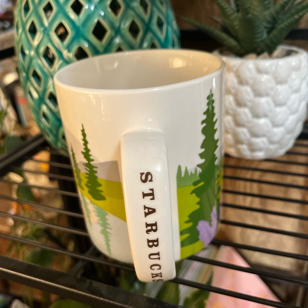 Starbucks Mug Mount Rainer - Picture 4 of 6